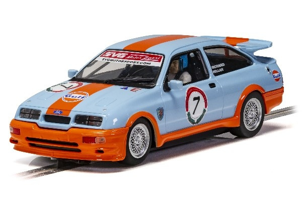 SCALEXTRIC Ford Sierra RS500 - Gulf Edition - Richard Millar in de groep SPEELGOED, KINDER- & BABYPRODUCTEN / Op afstand bestuurbaar / Autobanen / Auto\'s bij TP E-commerce Nordic AB (C29643)