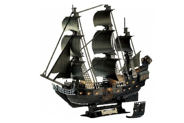 Revell 3D Puzzle Black Pearl LED Edition in de groep SPORT, VRIJE TIJD & HOBBY / Hobby / Kunststof modellen / Schepen bij TP E-commerce Nordic AB (C29844)