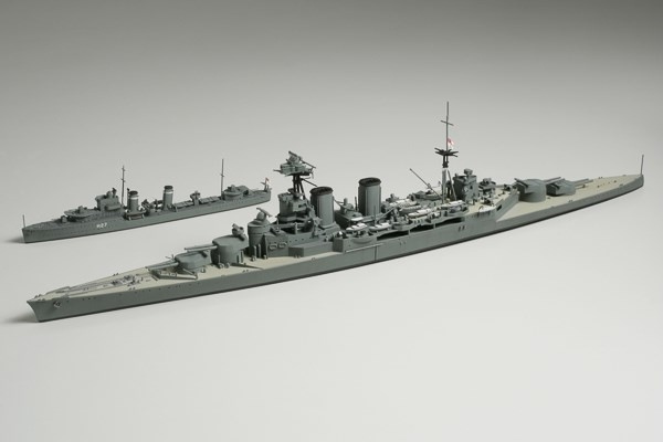 TAMIYA 1/700 British Battle Cruiser Hood & E Class Destro in de groep SPORT, VRIJE TIJD & HOBBY / Hobby / Kunststof modellen / Militaire voertuigen (land) bij TP E-commerce Nordic AB (C31533)