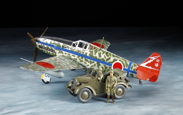 TAMIYA 1/48 Kawasaki Ki-61-Id Hien (Tony) & 4x4 Light in de groep SPORT, VRIJE TIJD & HOBBY / Hobby / Kunststof modellen / Vliegtuigen/helikopters bij TP E-commerce Nordic AB (C31807)