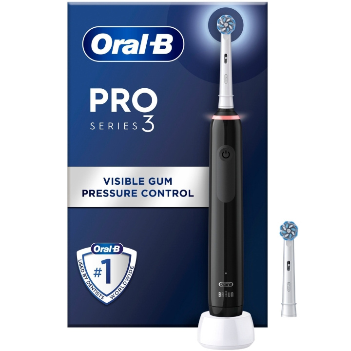 Oral B Eltandborste Pro3 Black + Extra Refill in de groep BEAUTY & HEALTH / Mondverzorging / Elektrische tandenborstels bij TP E-commerce Nordic AB (C33853)