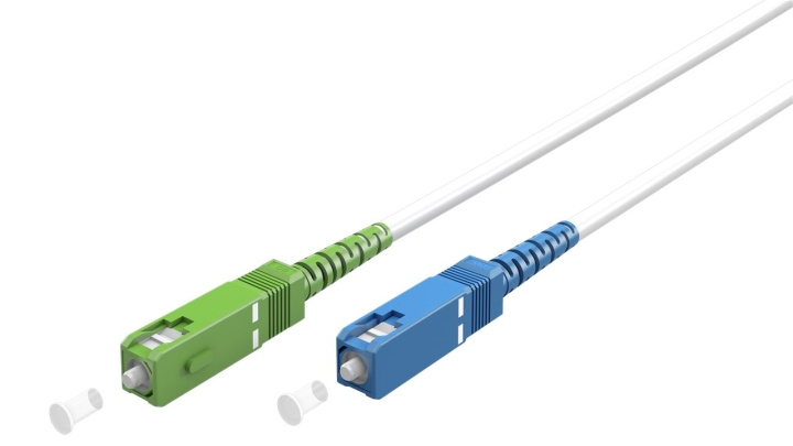 Goobay Glasvezelkabel (FTTH), Singlemode (OS2) White, wit (Simplex), 0,5 m optische vezel, SC-APC (8°) stekker > SC-UPC-stekker, halogeenvrije kabelmantel (LSZH) in de groep COMPUTERS & RANDAPPARATUUR / Computerkabels / Netwerkkabels / Glasvezelbekabeling bij TP E-commerce Nordic AB (C39092)