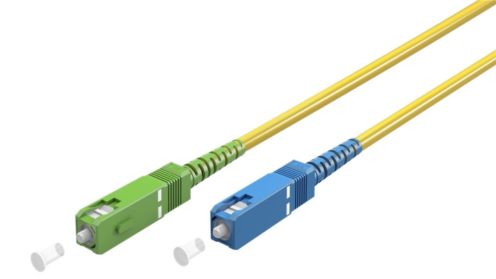 Goobay Glasvezelkabel (FTTH), Singlemode (OS2) Yellow, geel (Simplex), 0,5 m optische vezel, SC-APC (8°) stekker > SC-UPC-stekker, halogeenvrije kabelmantel (LSZH) in de groep COMPUTERS & RANDAPPARATUUR / Computerkabels / Netwerkkabels / Glasvezelbekabeling bij TP E-commerce Nordic AB (C39132)