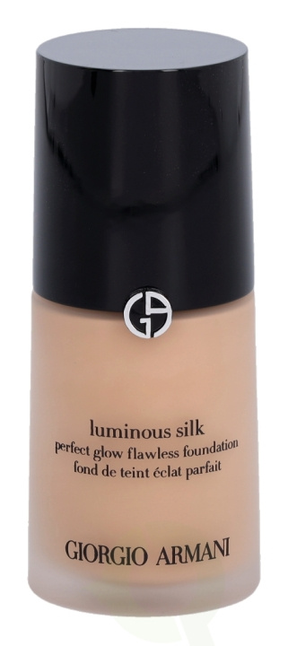 Armani Luminous Silk Foundation 30 ml #4.5 in de groep BEAUTY & HEALTH / Makeup / Make-up gezicht / Foundation bij TP E-commerce Nordic AB (C41218)