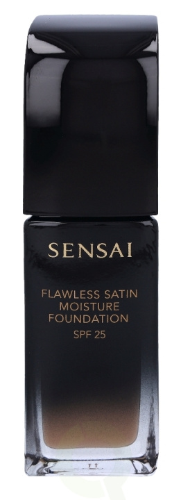 Sensai Flawless Satin Foundation SPF25 30 ml FS204.5 Warm Beige in de groep BEAUTY & HEALTH / Makeup / Make-up gezicht / Foundation bij TP E-commerce Nordic AB (C41544)