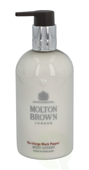 Molton Brown M.Brown Re-Charge Black Pepper Body Lotion 300 ml in de groep BEAUTY & HEALTH / Huidsverzorging / Lichaamsverzorging / Body lotion bij TP E-commerce Nordic AB (C44730)