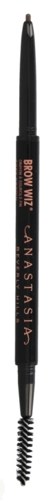 Anastasia Beverly Hills Brow Wiz 0.09 gr Soft Brown in de groep BEAUTY & HEALTH / Makeup / Ogen & Wenkbrauwen / Wenkbrauwpotloden bij TP E-commerce Nordic AB (C45928)