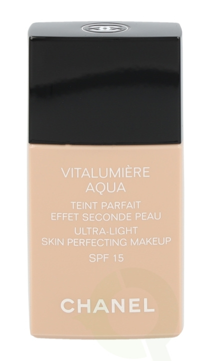 Chanel Vitalumiere Aqua Ultra-Light Makeup SPF15 30 ml #30 Beige in de groep BEAUTY & HEALTH / Makeup / Make-up gezicht / Foundation bij TP E-commerce Nordic AB (C49680)