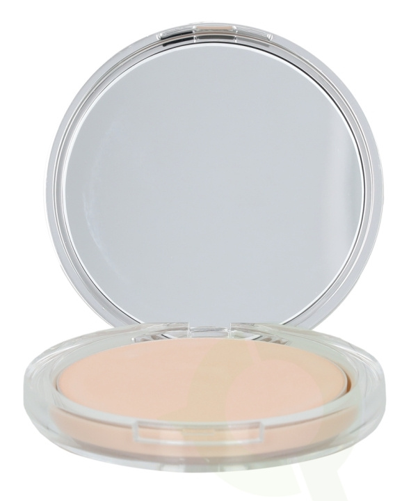 Clinique Almost Powder Make-Up SPF15 10 gr #01 Fair - All Skin Types in de groep BEAUTY & HEALTH / Makeup / Make-up gezicht / Poeder bij TP E-commerce Nordic AB (C50157)