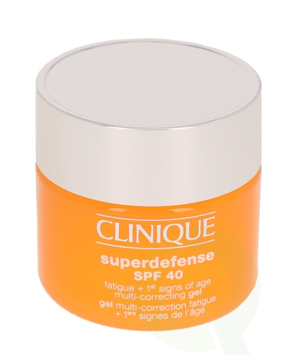 Clinique Superdefense Gel SPF40 50 ml in de groep BEAUTY & HEALTH / Huidsverzorging / Gezicht / Dagcrème bij TP E-commerce Nordic AB (C50300)