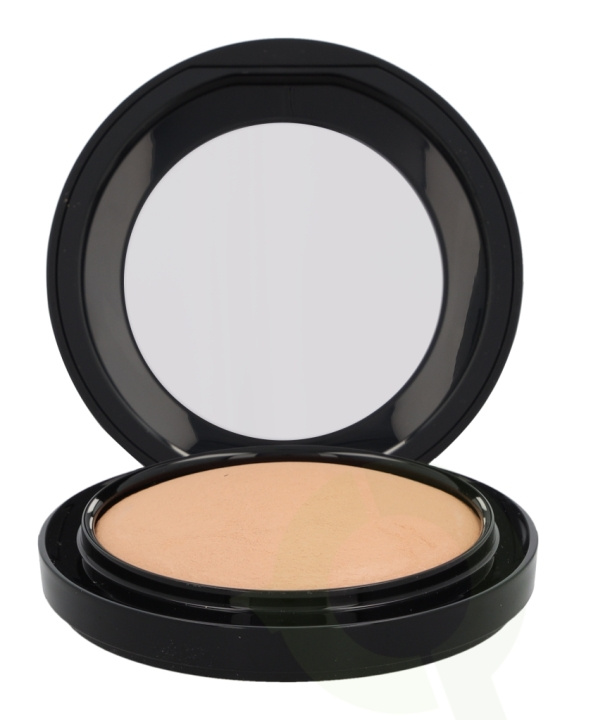 MAC Mineralize Skinfinish Natural 10 gr Medium Dark in de groep BEAUTY & HEALTH / Makeup / Make-up gezicht / Poeder bij TP E-commerce Nordic AB (C53681)
