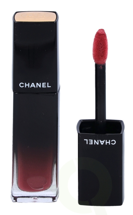 Chanel Rouge Allure Laque Ultrawear Shine Liquid Lip Colour 5.5 ml #64 Exigence in de groep BEAUTY & HEALTH / Makeup / Lippen / Lippenstift bij TP E-commerce Nordic AB (C55573)