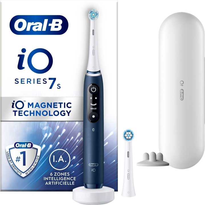 Oral B iO Series 7 - elektrisk tandborste, blå in de groep BEAUTY & HEALTH / Mondverzorging / Elektrische tandenborstels bij TP E-commerce Nordic AB (C57801)