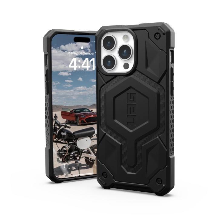 Urban Armor Gear iPhone 15 Pro Max Monarch Pro - Carbon Fiber in de groep SMARTPHONE & TABLETS / Mobielbescherming / Apple / iPhone 15 bij TP E-commerce Nordic AB (C59748)