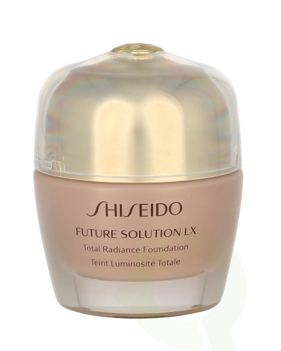 Shiseido Future Solution LX Total Radiance Foundation SPF15 30 ml in de groep BEAUTY & HEALTH / Makeup / Make-up gezicht / Foundation bij TP E-commerce Nordic AB (C63906)