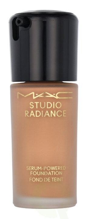 MAC Studio Radiance Serum-Powered Foundation 30 ml #NW20 in de groep BEAUTY & HEALTH / Makeup / Make-up gezicht / Foundation bij TP E-commerce Nordic AB (C63980)