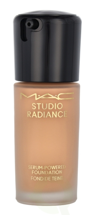 MAC Studio Radiance Serum-Powered Foundation 30 ml #NW15 in de groep BEAUTY & HEALTH / Makeup / Make-up gezicht / Foundation bij TP E-commerce Nordic AB (C64149)