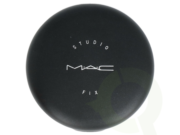 MAC Studio Fix Powder Plus Foundation 15 g NC46 in de groep BEAUTY & HEALTH / Makeup / Make-up gezicht / Foundation bij TP E-commerce Nordic AB (C64366)