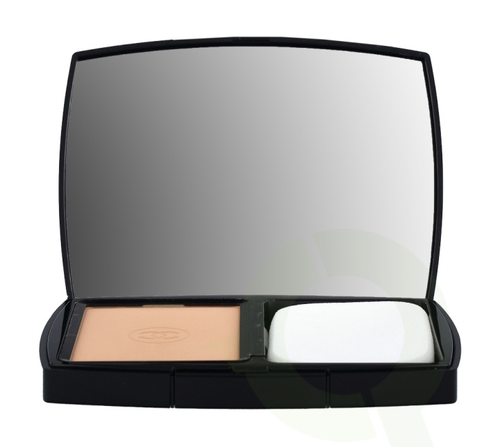 Chanel Ultra Le Teint Flawless Finish Compact Foundation 13 g B40 in de groep BEAUTY & HEALTH / Makeup / Make-up gezicht / Foundation bij TP E-commerce Nordic AB (C65642)