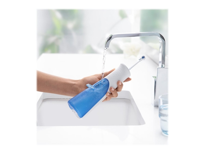 Oral B Munskölj Aqua Care 4 in de groep BEAUTY & HEALTH / Mondverzorging / Elektrische tandenborstels bij TP E-commerce Nordic AB (C66995)