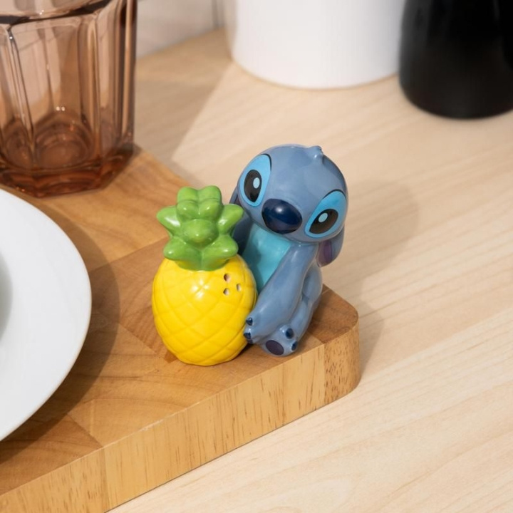 Paladone Stitch en ananas peper- en zoutstel in de groep HUISHOUDEN & TUIN / Keukengerei / Zoutmolens & Pepermolens bij TP E-commerce Nordic AB (C86081)