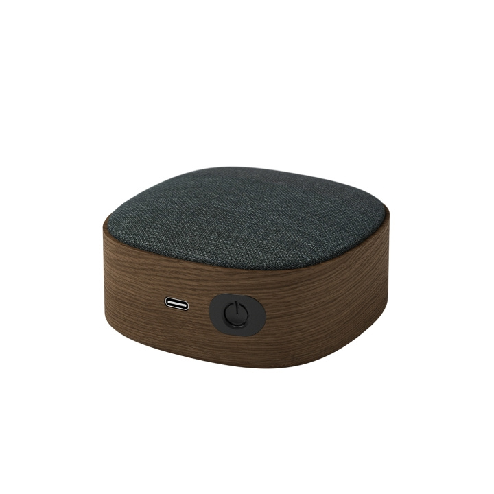 SACKit Go Wood Draagbare Bluetooth Luidspreker - Gerookt Eik - S in de groep HOME ELECTRONICS / Audio & Beeld / Luidsprekers & accessoires / Bluetooth-luidsprekers / Draagbare luidsprekers bij TP E-commerce Nordic AB (D00635)