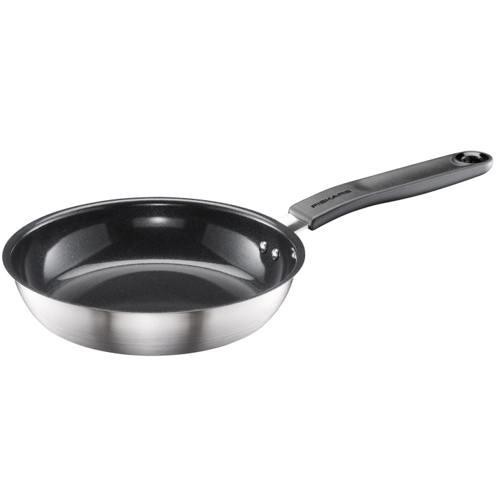 Fiskars Stekpanna FF 20 cm keramisk 1072249 in de groep HUISHOUDEN & TUIN / Keukengerei / Koekenpannen bij TP E-commerce Nordic AB (D12092)