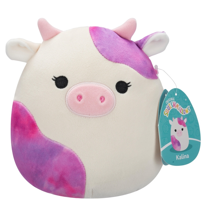 Squishmallows 19 cm Pluche P22 - Kalina Koe in de groep SPEELGOED, KINDER- & BABYPRODUCTEN / Babyspeelgoed / Knuffels bij TP E-commerce Nordic AB (D15387)