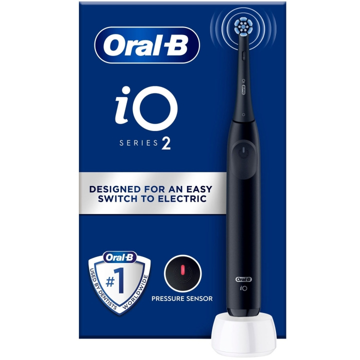 Oral B Eltandborste iO2 Series Night Black in de groep BEAUTY & HEALTH / Mondverzorging / Elektrische tandenborstels bij TP E-commerce Nordic AB (D16508)