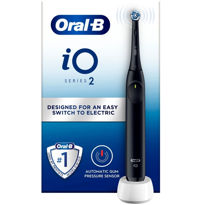 Oral B Eltandborste iO Simply Easy Clean Night Black in de groep BEAUTY & HEALTH / Mondverzorging / Elektrische tandenborstels bij TP E-commerce Nordic AB (D16511)