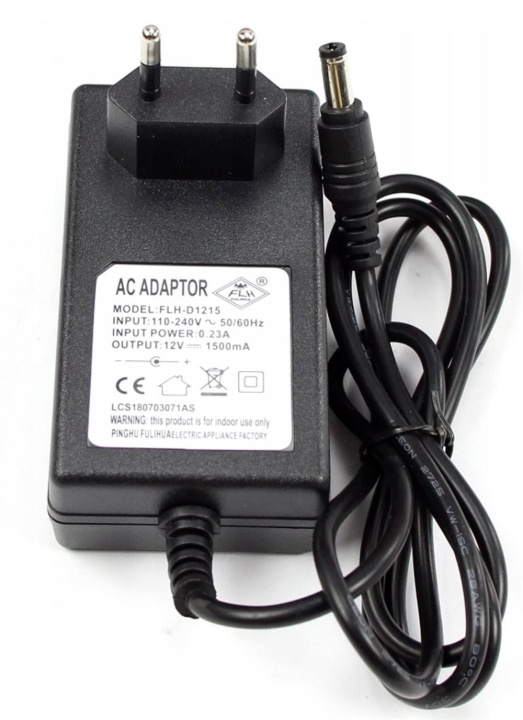 Azeno 12v oplader voor Azeno elektrische auto\'s (6951029) in de groep SPEELGOED, KINDER- & BABYPRODUCTEN / Speelgoed / Loopauto\'s bij TP E-commerce Nordic AB (D16883)