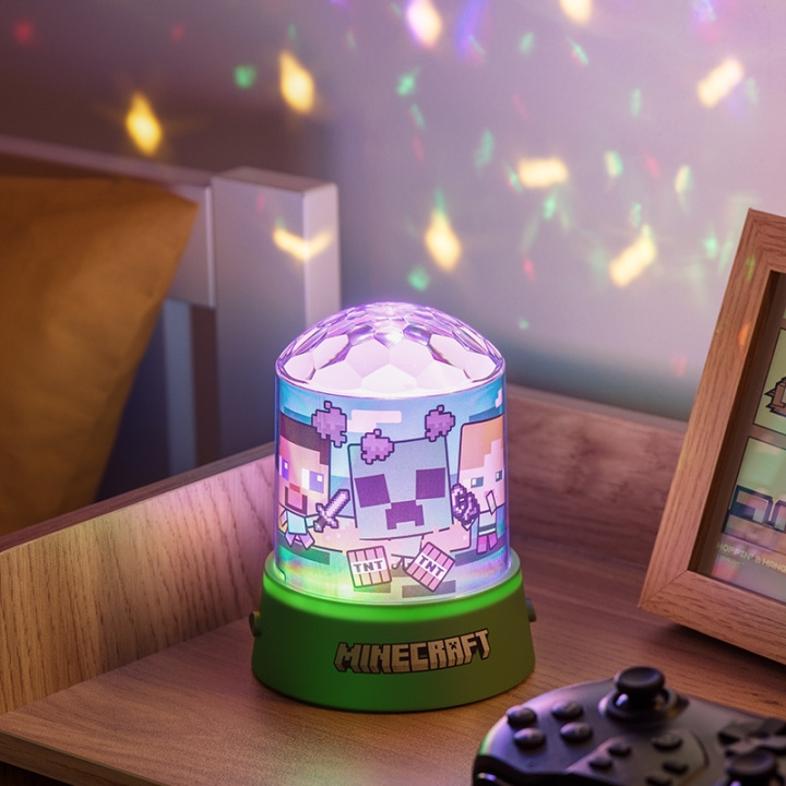 Paladone Minecraft Party Projectielamp in de groep SPEELGOED, KINDER- & BABYPRODUCTEN / Kinderkamer / Babylampen / Tafellampen bij TP E-commerce Nordic AB (D20762)