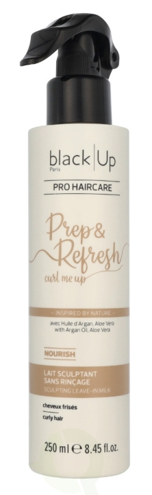 Black Up Prep & Refresh Curl Me Up Sculpting Leave-In Milk 250 ml in de groep BEAUTY & HEALTH / Haar & Styling / Haarverzorging / Conditioner spray/Leave-in bij TP E-commerce Nordic AB (D21207)