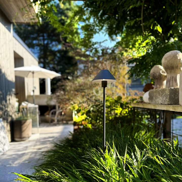 LightsOn Apollo Flex Trädgårdslampa 77/112 cm Grå in de groep HUISHOUDEN & TUIN / Elektriciteit & Verlichting / Buitenverlichting bij TP E-commerce Nordic AB (D21644)