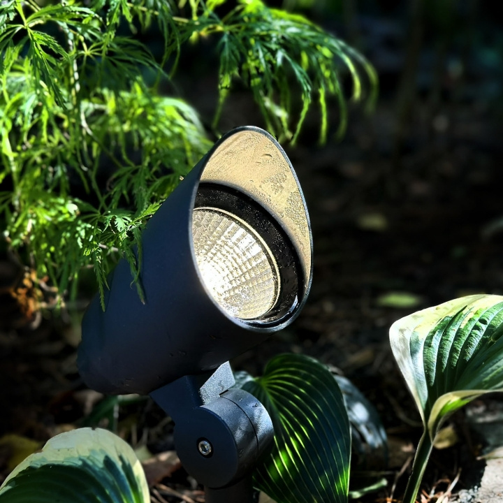 LightsOn Cosmo Markspot 10W 1000lm Grå in de groep HUISHOUDEN & TUIN / Elektriciteit & Verlichting / Buitenverlichting bij TP E-commerce Nordic AB (D21652)