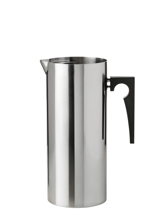 Stelton Arne Jacobsen Cylinda Serving Jug 2 L (Steel) in de groep HUISHOUDEN & TUIN / Keukengerei / Overige keukengereedschap bij TP E-commerce Nordic AB (D22506)