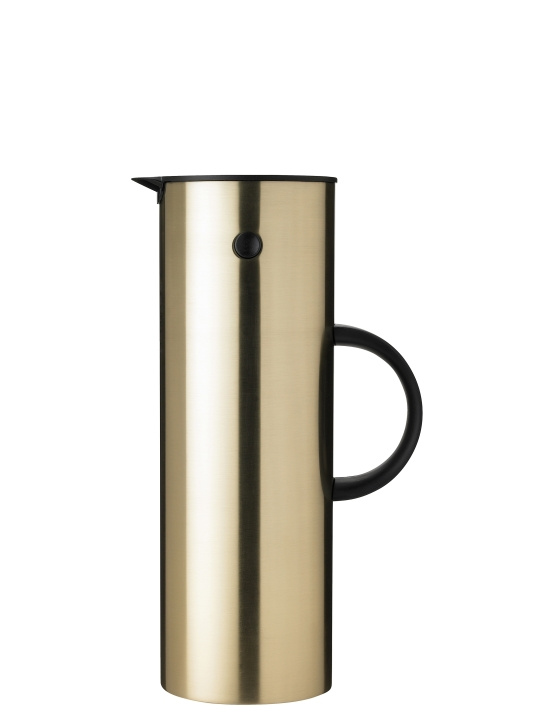 Stelton EM77 isoleerkan 1 L (Geborsteld messing) in de groep SPORT, VRIJE TIJD & HOBBY / Buitenrecreatie / Thermosflessen & Waterflessen bij TP E-commerce Nordic AB (D22508)