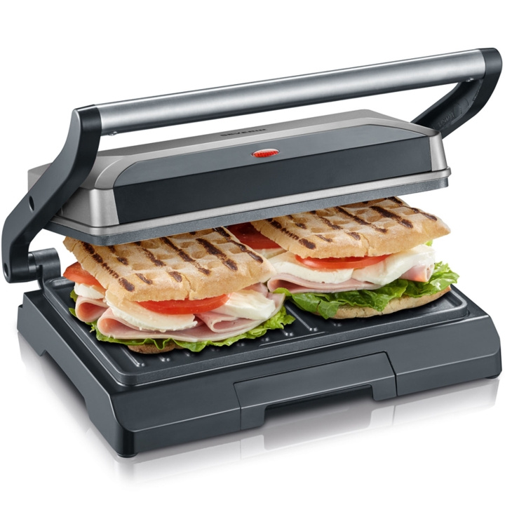 Severin Kompakt Multigrill KG2394 in de groep HUISHOUDEN & TUIN / Tuinproducten / Barbecue & Accessoires bij TP E-commerce Nordic AB (D25064)
