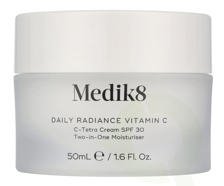 Medik8 Daily Radiance Vitamin C Moisturiser SPF30 50 ml in de groep BEAUTY & HEALTH / Huidsverzorging / Gezicht / Dagcrème bij TP E-commerce Nordic AB (D28250)