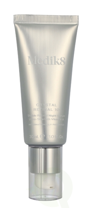 Medik8 Crystal Retinal 10 Night Serum 30 ml in de groep BEAUTY & HEALTH / Huidsverzorging / Gezicht / Nachtcrème bij TP E-commerce Nordic AB (D28257)