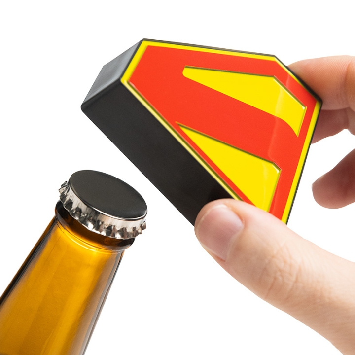 Paladone Superman Magnetische Flesopener in de groep SPORT, VRIJE TIJD & HOBBY / Leuke dingen / Handige spullen bij TP E-commerce Nordic AB (D28761)