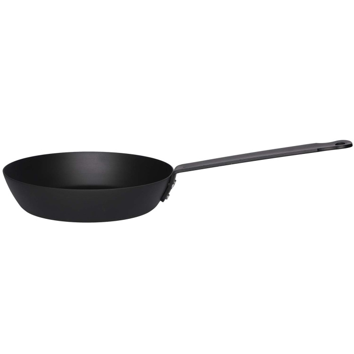Maku Chef\'s Kolstålspanna 24 cm in de groep HUISHOUDEN & TUIN / Keukengerei / Koekenpannen bij TP E-commerce Nordic AB (D29089)