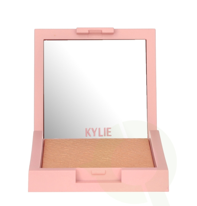 Kylie Jenner Kylie Cosmetics Kylighter Pressed Illuminating Powder 8 g #050 Cheers Darling in de groep BEAUTY & HEALTH / Makeup / Make-up gezicht / Poeder bij TP E-commerce Nordic AB (D29641)