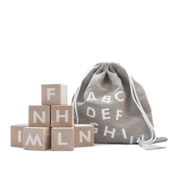 Ooh Noo Houten alfabetblokken, wit (40AB1502) in de groep SPEELGOED, KINDER- & BABYPRODUCTEN / Babyspeelgoed / Activiteitenspeelgoed bij TP E-commerce Nordic AB (D29680)