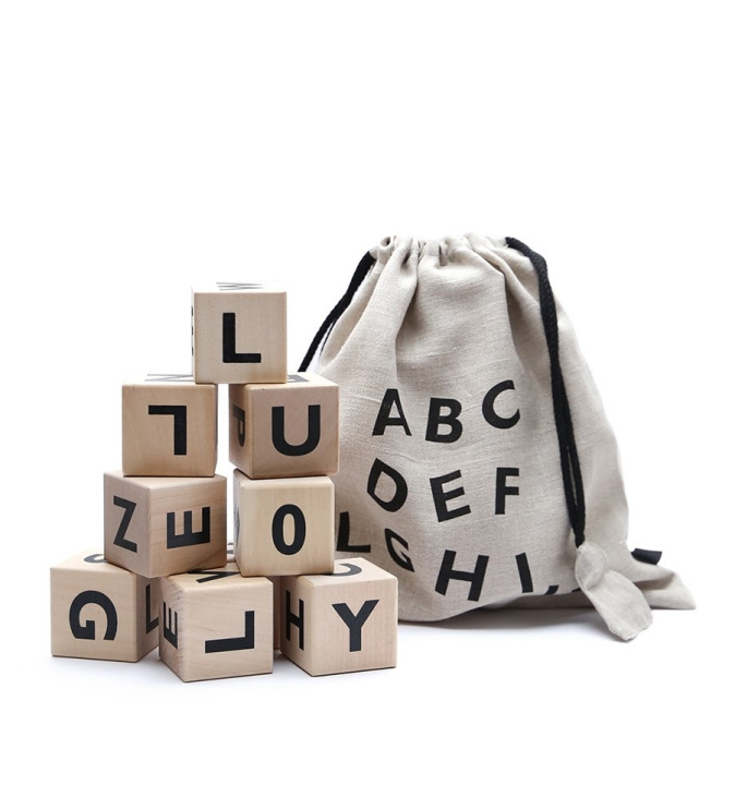 Ooh Noo Houten alfabetblokken, zwart (40AB1501) in de groep SPEELGOED, KINDER- & BABYPRODUCTEN / Babyspeelgoed / Activiteitenspeelgoed bij TP E-commerce Nordic AB (D29859)