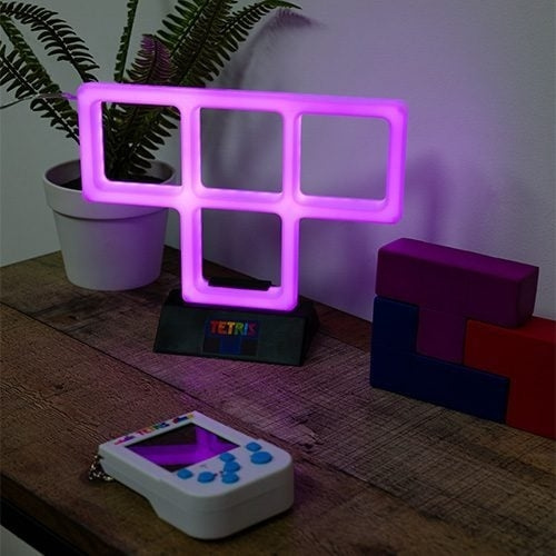 Tetris Paarse Neon Licht - Paars - 21cm x 14cm in de groep SPEELGOED, KINDER- & BABYPRODUCTEN / Kinderkamer / Babylampen / Tafellampen bij TP E-commerce Nordic AB (D30192)
