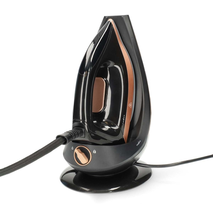 Nedis Stoomgenerator | 2400 W | 40 g/m | Stoomstoot | Keramiek | 1.50 l | 7 Bar in de groep HUISHOUDEN & TUIN / Kledingverzorging / Strijkijzers bij TP E-commerce Nordic AB (D30534)