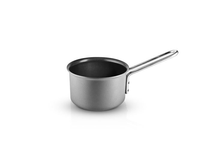 Eva Trio Grey Line steelpan - Grijs - 1,1 L - 13 cm in de groep HUISHOUDEN & TUIN / Keukengerei / Potten & Pannen bij TP E-commerce Nordic AB (D31074)