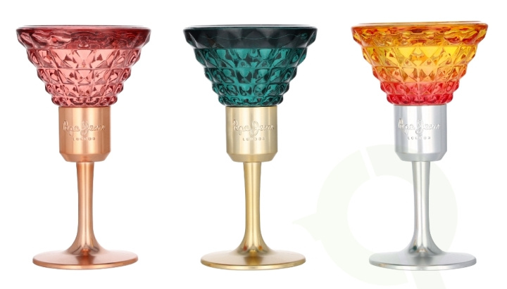 Pepe Jeans Miniature For Her Giftset 45 ml Life Is Now Edt Spray 15ml/Cocktail Edt Spray 15ml/Celebrate For Her Edp Spray 15ml in de groep BEAUTY & HEALTH / Geuren & Parfum / Parfum / Parfum voor haar bij TP E-commerce Nordic AB (D33720)