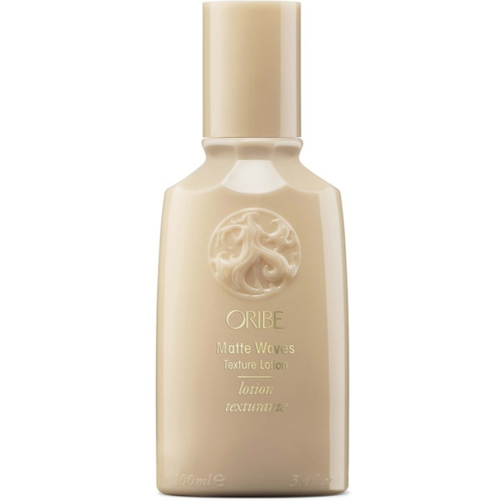 Oribe Matte Waves Texture Lotion 100ml in de groep BEAUTY & HEALTH / Huidsverzorging / Lichaamsverzorging / Body lotion bij TP E-commerce Nordic AB (D34254)